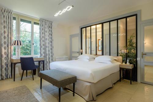 Auberge du Bon Laboureur Chenonceaux in เฌอนงโซ