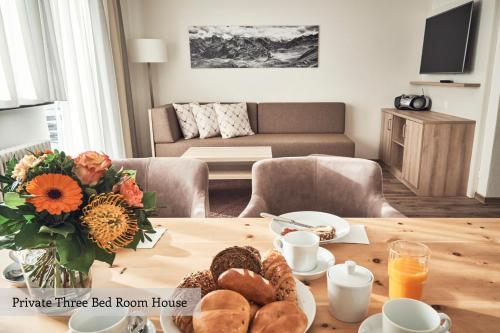 Private Holiday Homes by Solaria - image 10