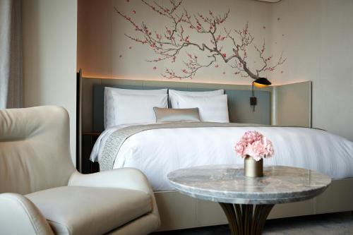 Special Offer - Grand Deluxe Double Room - Free Breakfast for 1 person only