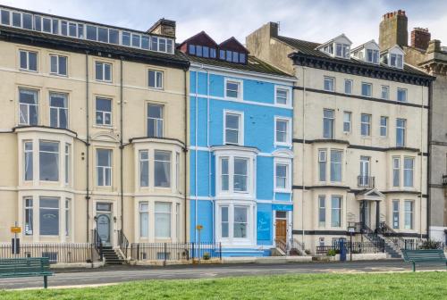 Зовнішній вигляд готелю, Sea breeze in Уітбі