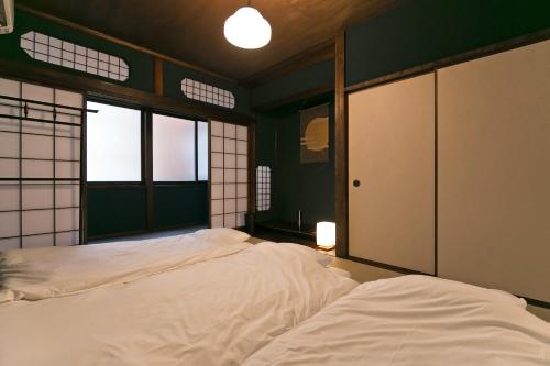 Hashiba-an The 2-star Hashiba-an offers comfort and convenience whether youre on business or holiday in Kanazawa. The property has everything you need for a comfortable stay. Service-minded staff will welcome a