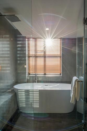 西安春秋舍设计师酒店(半坡国际艺术区) 西安春秋舍设计师酒店(半坡国际艺术区)