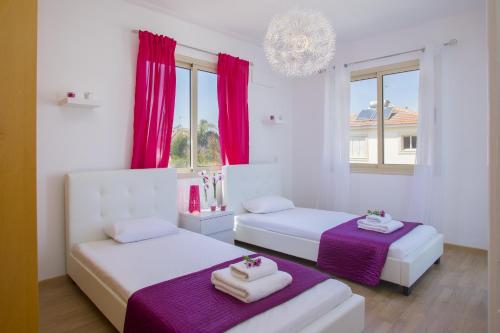 Villa Iris - image 2