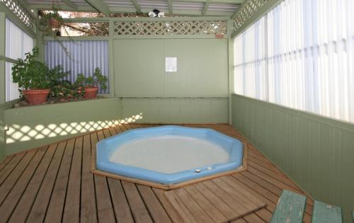 Kolam air panas, Otorohanga & Waitomo Motels in Otorohanga