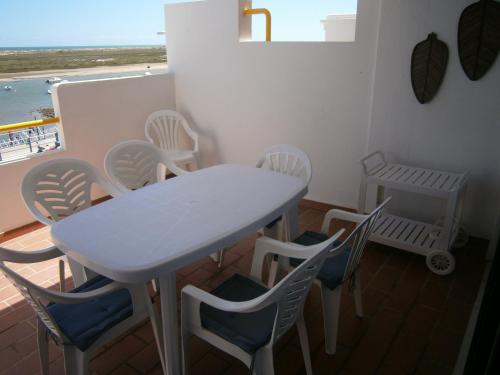 Apartment with Terrace image 4