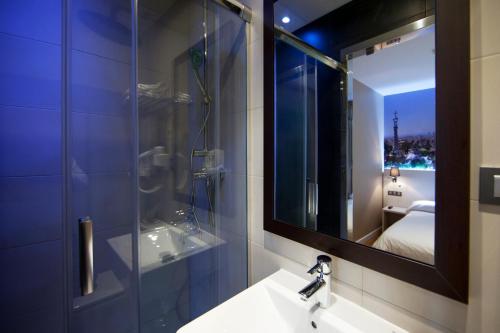 Hostal BCN Ramblas - image 10