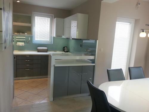 Apartments Roncevic 4