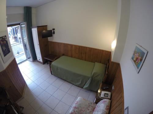 Tourist Hotel - image 11