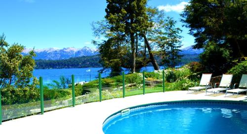 수영장, Cabanas Rincon del Lago in 푸에르토 만사노