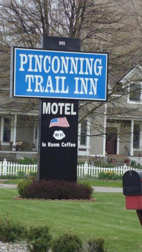Pinconning Trail Inn Motel in Pinconning, USA