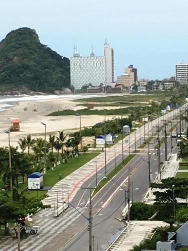 Linda Cobertura Caiobá, amplo terraço com churrasqueira, e linda vista na Av Atlântica, Edificio Frente Mar