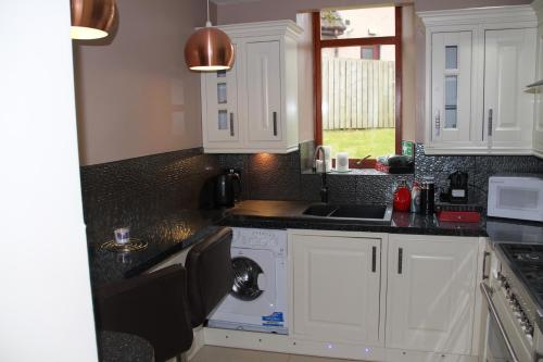 kuhinja, Amazing 4 Bed Scottish Baronial Style House in Elrick