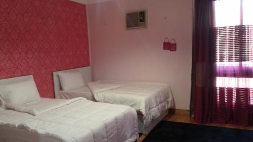Khayatz Apartment - image 12