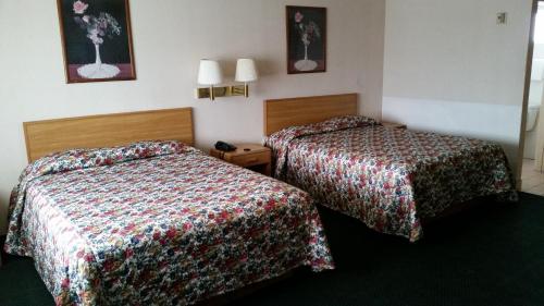 Economy Inn Motel - image 5