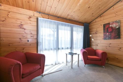 บริการและสิ่งอำนวยความสะดวก, Lockwood Manor Motel in สแตรนดัน