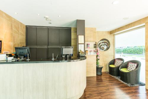 Lobby, Fragrance Hotel - Viva in HarbourFront