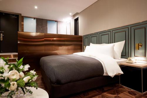 1 double bed