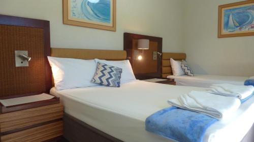 Jadran Motel & El Jays Holiday Lodge Located in Northern Suburbs, Jadran Motel & El Jays Holiday Lodge is a perfect starting point from which to explore Gold Coast. Featuring a complete list of amenities, guests will find their stay at t