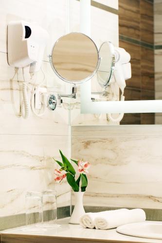 Hotel COOP Sofia - image 12