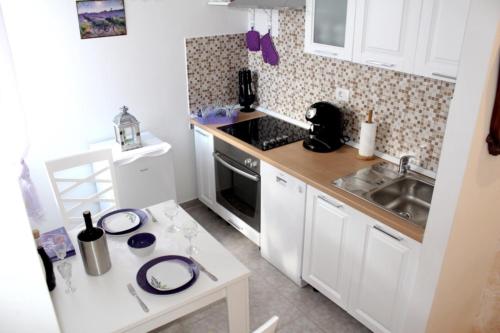 Studio Miko - top location, Split (photo 9)
