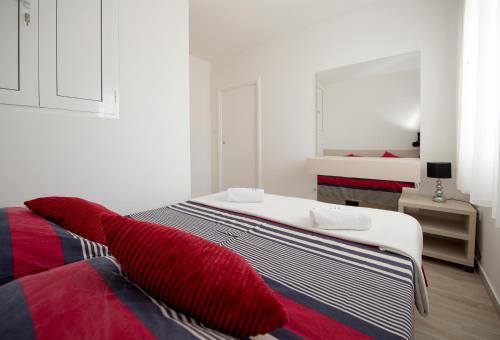 Apartments Bonus and private parking, Solin