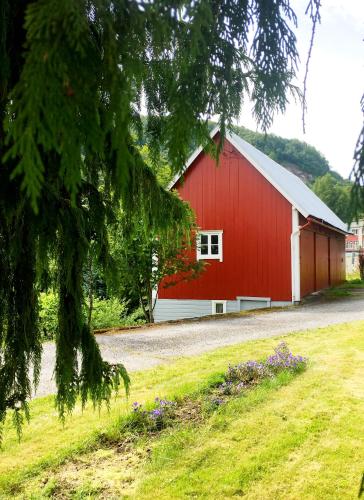 Fjord View Apartment - image 3