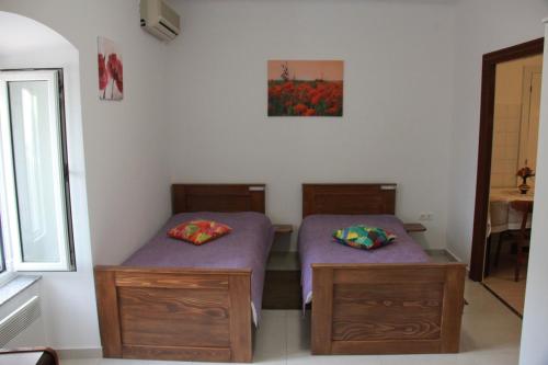  Studio Apartments NiKa in Omišalj