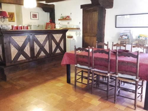 Létesítmények, La Maison Rouge in Chinon Városközpont