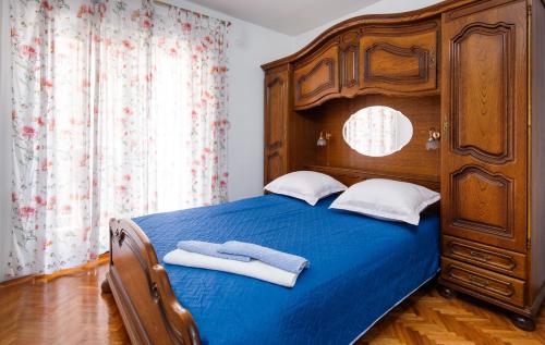  Azzuro apartment, Pension in Podstrana