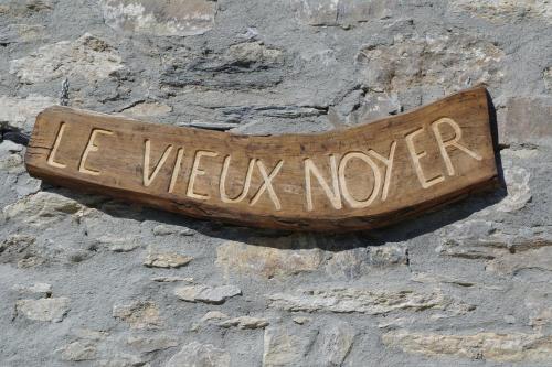 Le Vieux Noyer - Appartamenti al Verde villaggio di Rumiod