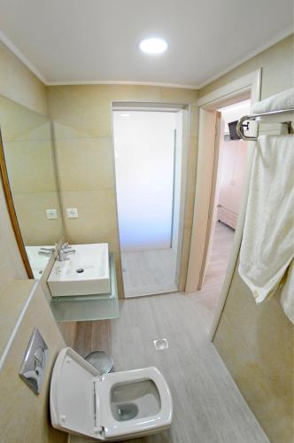 Vliho Bay Suites & Apartments