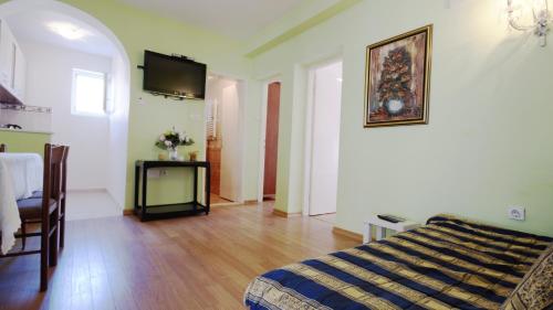 Apartments Miković - image 4
