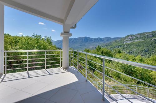 Balkon/terasa, Yokana Villa & Pool in Sotonići