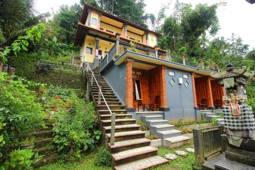 Exterior view, Edy Homestay in Munduk