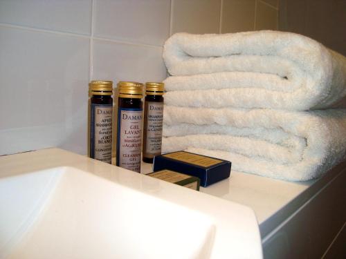 Deluxe Double Room with Shower