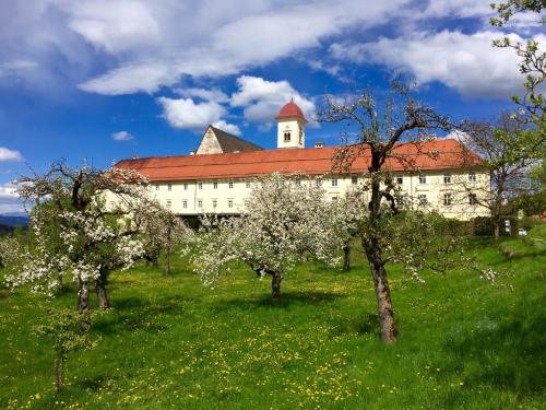 Stift St. Georgen am Längsee