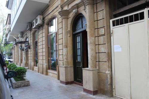 

Apartment on Alovsat Guliyev 131