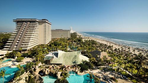 Beach, Princess Mundo Imperial Riviera Diamante Acapulco in Acapulco