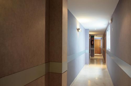 Aparthotel Milord's Suites - image 13