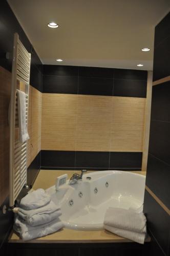 Fürdőszoba, Grand Hotel Olimpo in Alberobello