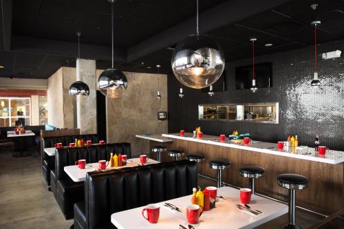 Gateway Hotel Santa Monica in Santa Monica