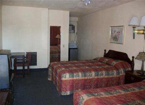 Cottonwood Inn - image 8