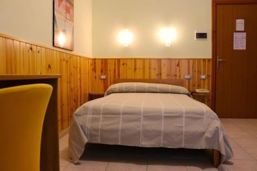 Tourist Hotel - image 12
