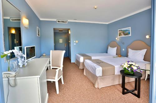 Sofia Hotel - All Inclusive Stop at Sofia Hotel All Inclusive to discover the wonders of Varna. The property features a wide range of facilities to make your stay a pleasant experience. 24-hour front desk, luggage storage, famil