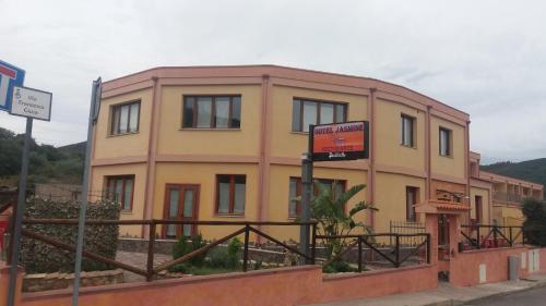 Hotel Jasmine - image 9
