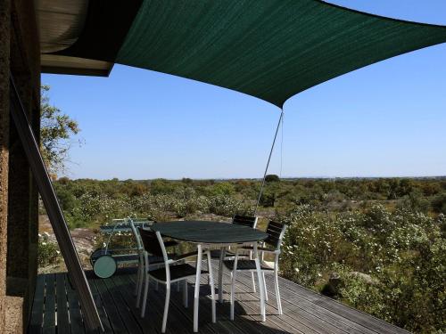  Bubulcus and Bolotas - Off Grid Nature Holiday Home in Vimieiro