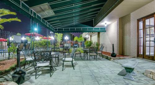 Ramada by Wyndham Metairie New Orleans Airport - image 13