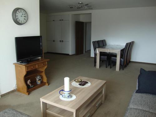 First Class Residence 142m von Erlenweg entfernt