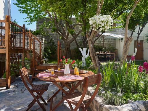 Helios Garden Boutique Apartments - image 4