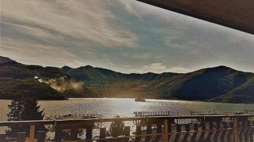  Luz House in Tavernola Bergamasca